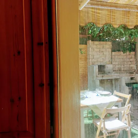 Casa Letizia In Centro Storico Villanova