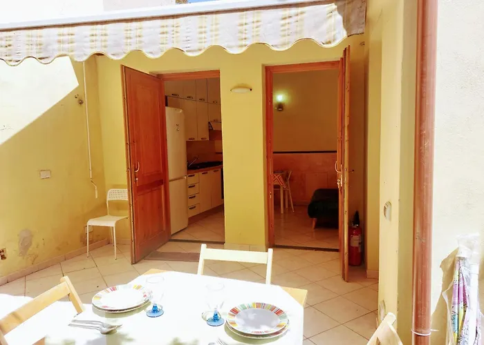 Casa Letizia In Centro Storico Villanova * Cagliari